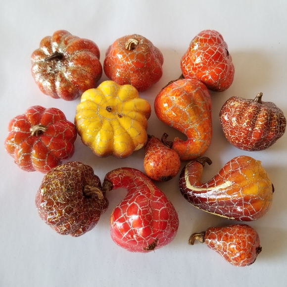 Mini Pumpkins - Picture 2 of 2